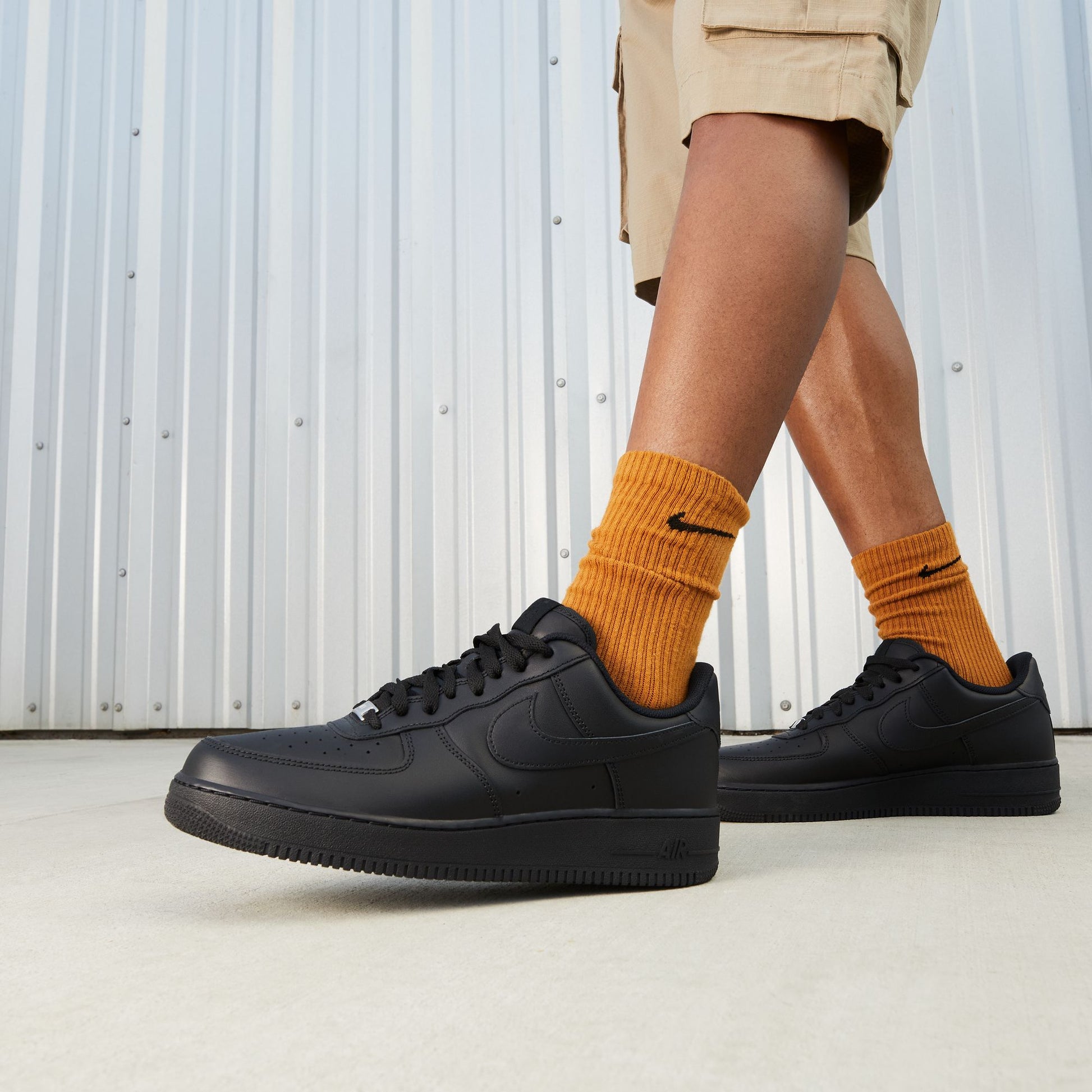 Nike Men's Air Force 1 '07 - Triple Black-8